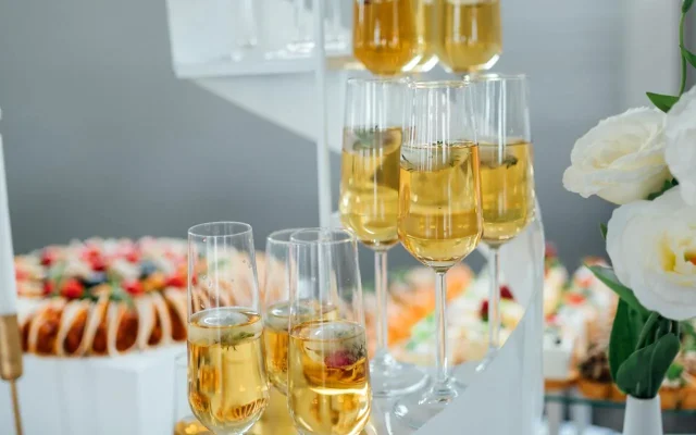 节日送礼：春节中秋选什么酒
