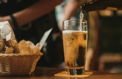 酒的分类体系：按原料工艺分类